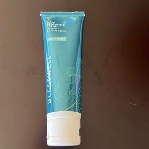 Blesswell facial scrub